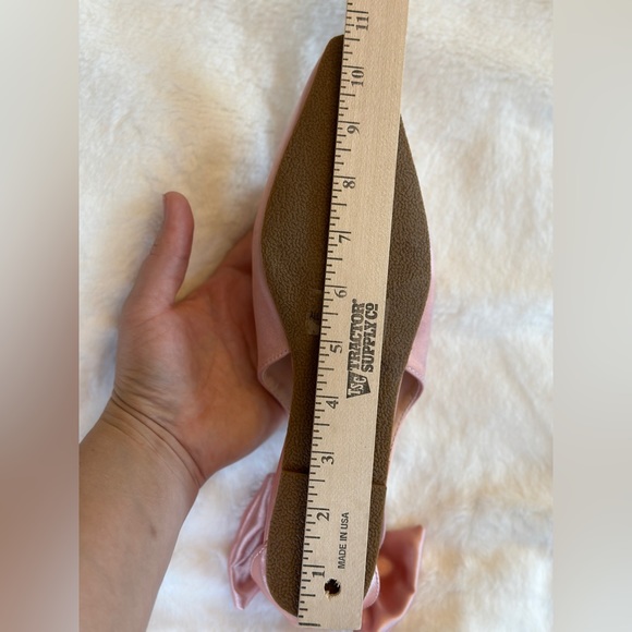 Lulus Baby Pink Satin Bow Flats Size Seven & A Half - Picture 13 of 14